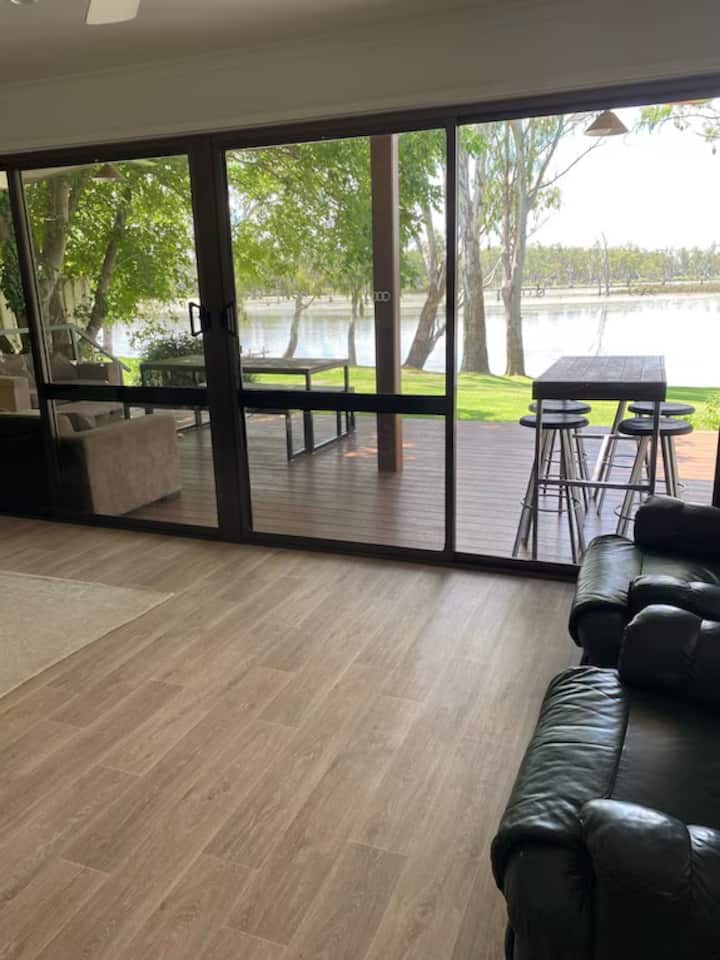 غرفة المعيشة