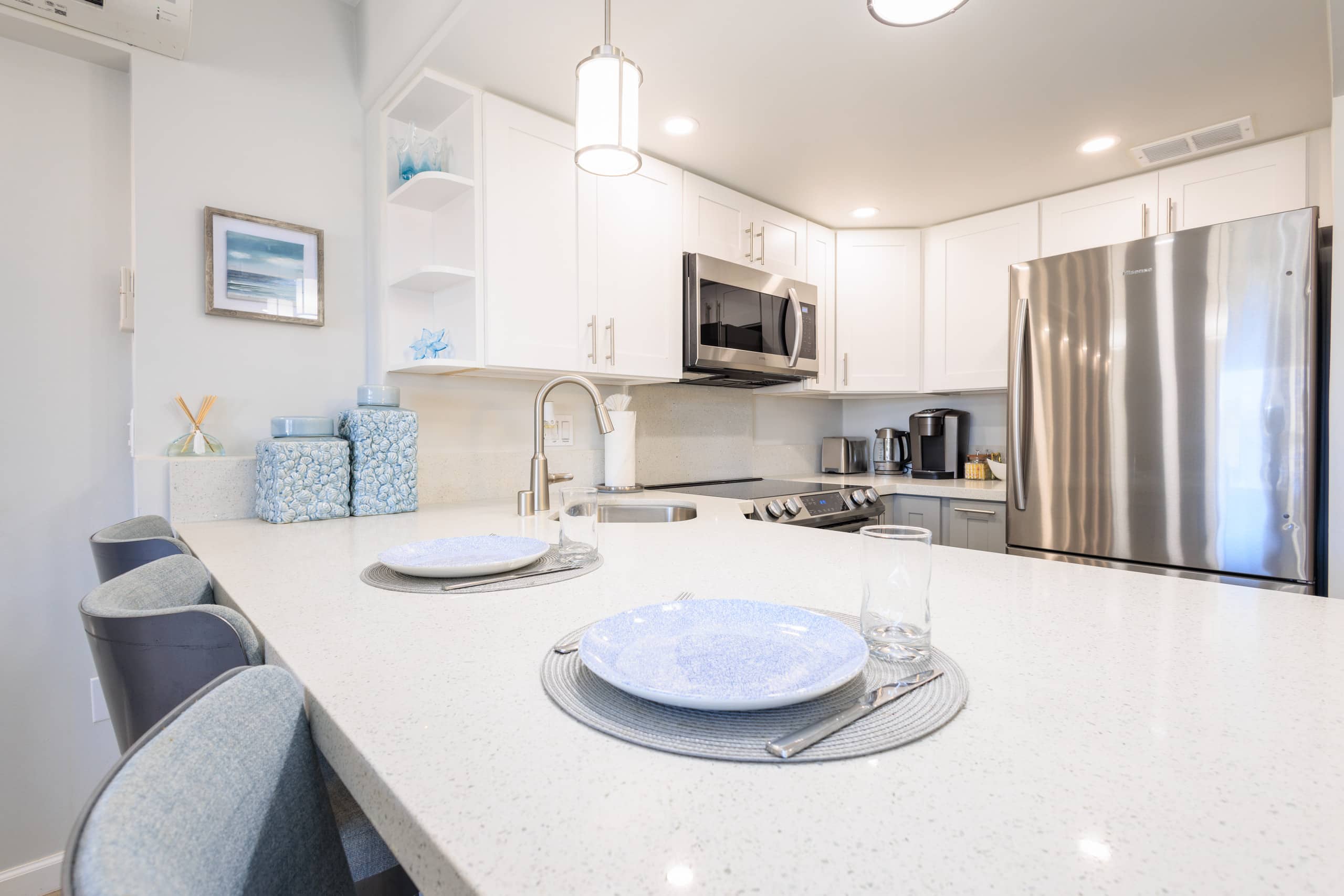 Beautiful Ocean and Lagoon view condo-Free Parking - Photo 8
