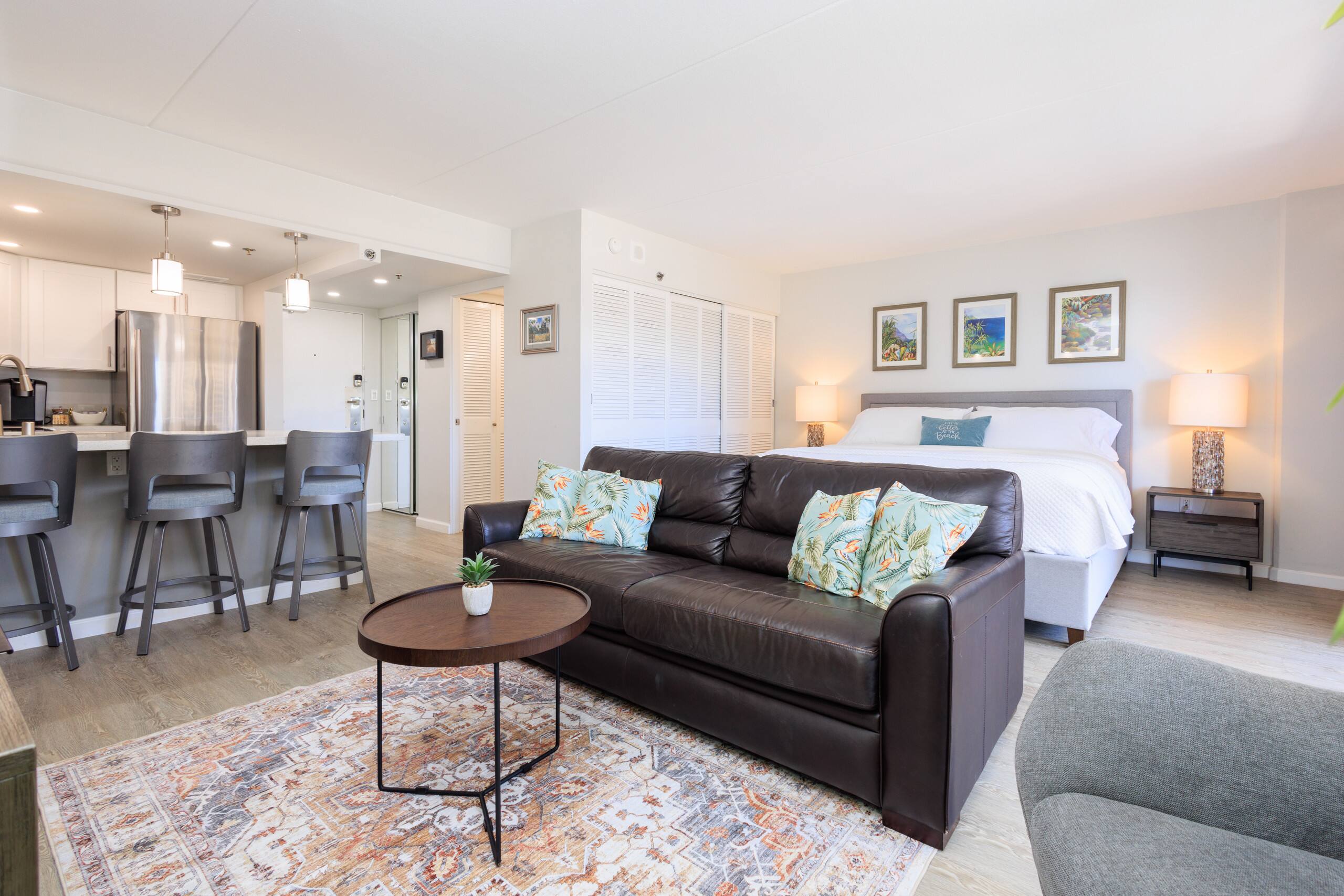 Beautiful Ocean and Lagoon view condo-Free Parking - Photo 41