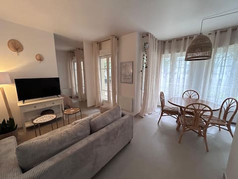 Successful Airbnb property: Studio Wish/5 min Disney/Parking in Chessy