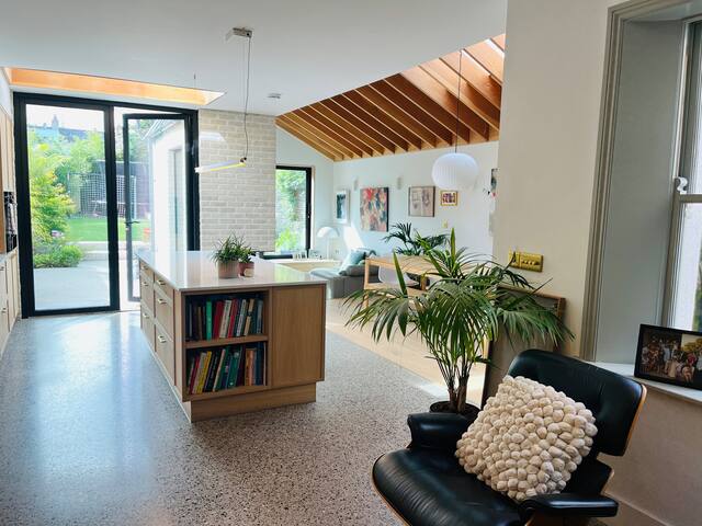 3 bed in Rathmines ideal base for access to City