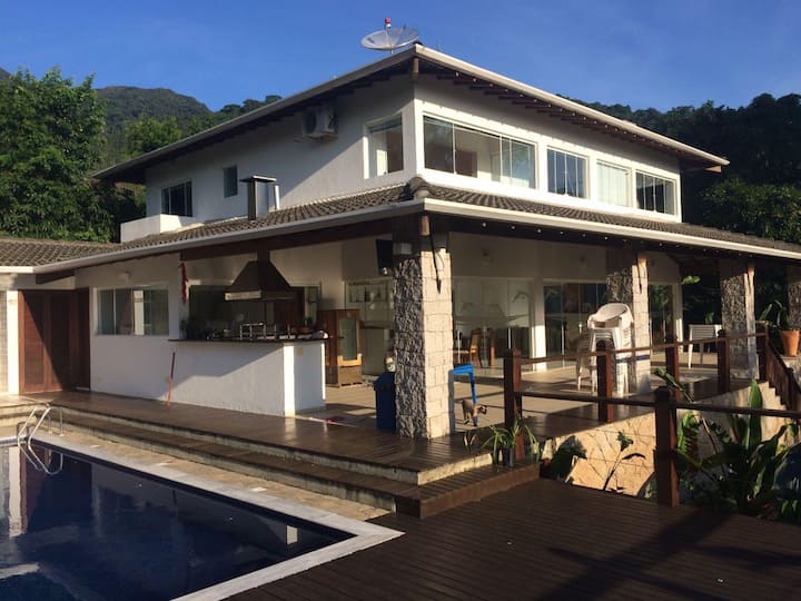 Casa Di Pietro • Vista Mar, Pisc Aquec E Academia - Ilhabela