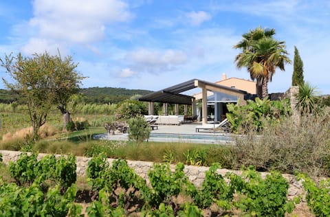 5-bedroom villa