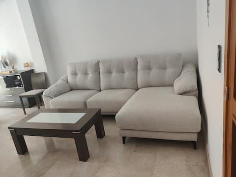 Apartment 20 minutes from Valencia.