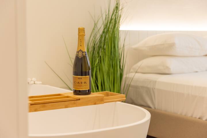 The Villa Rhodes gallery image 4