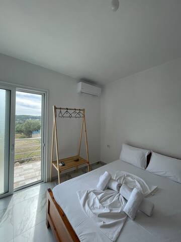 Ambelas Getaways managed Airbnb listing 1