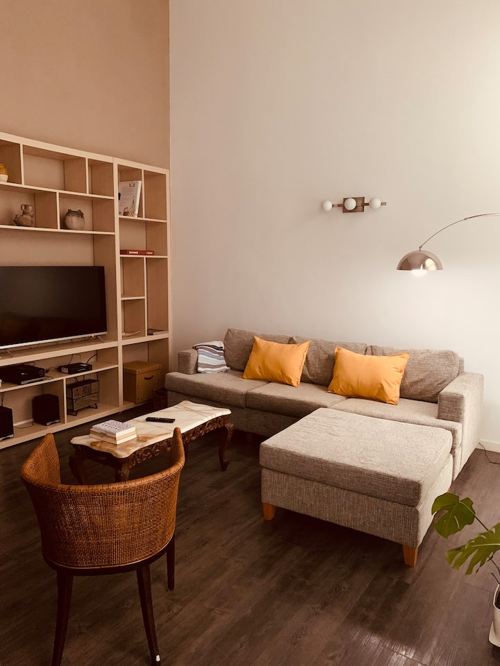 Renovated one-bedroom apartment in Monserrat