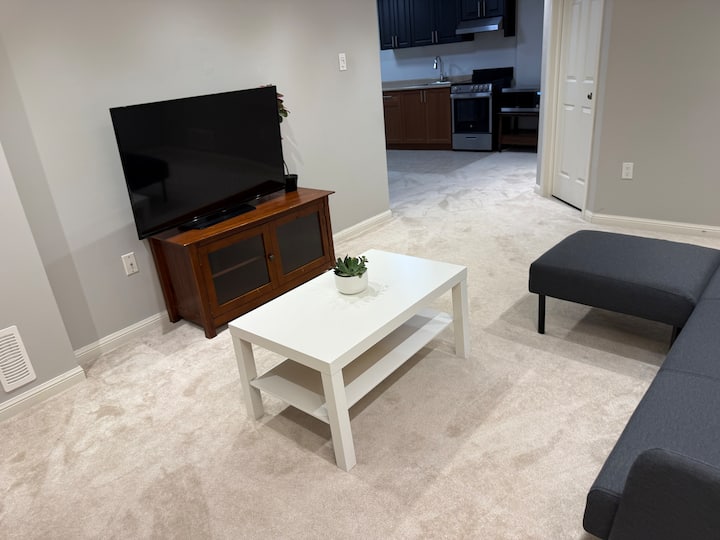 Basement Suite Available In Bowmanville - Clarington