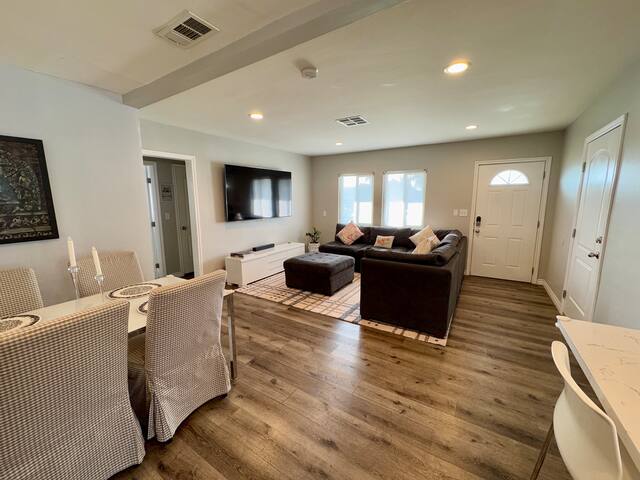 Modern Home near City of Hope in Duarte