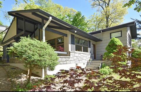 Rivertown Mid-Century