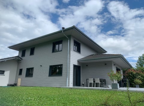 Magnifique Maison Contemporaine, Proche Lac Léman