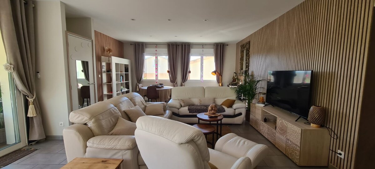 Annonce Airbnb populaire: Bevennes gîte, quiet detached house à Ruoms