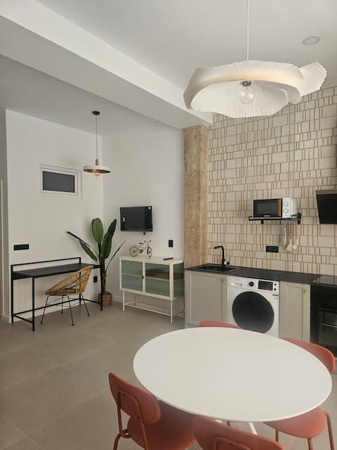 Propiedad de Airbnb exitosa: Nice Studio in downtown Valencia en Extramurs
