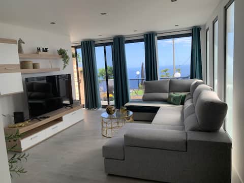 Top performing Airbnb: Olive grove farm in Ponta Do Sol