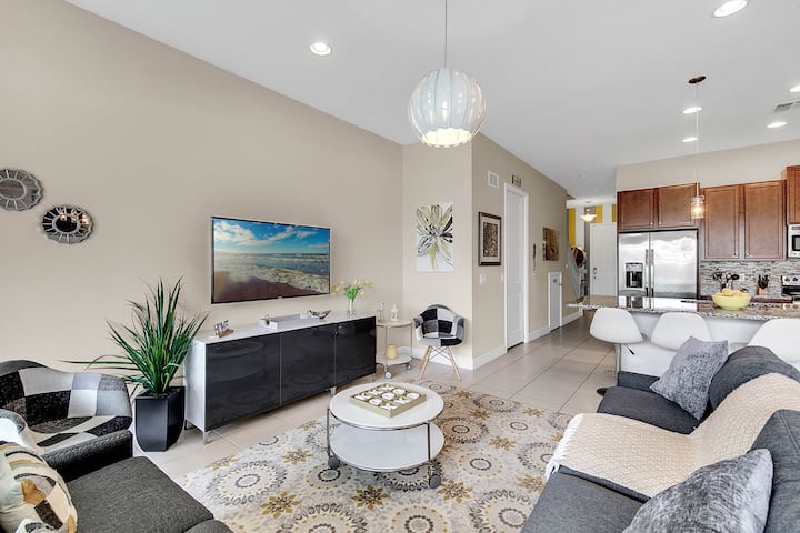 4 Bd/ 3.5 Ba/ The Enclaves At Festival (382 Cd) - Celebration, FL