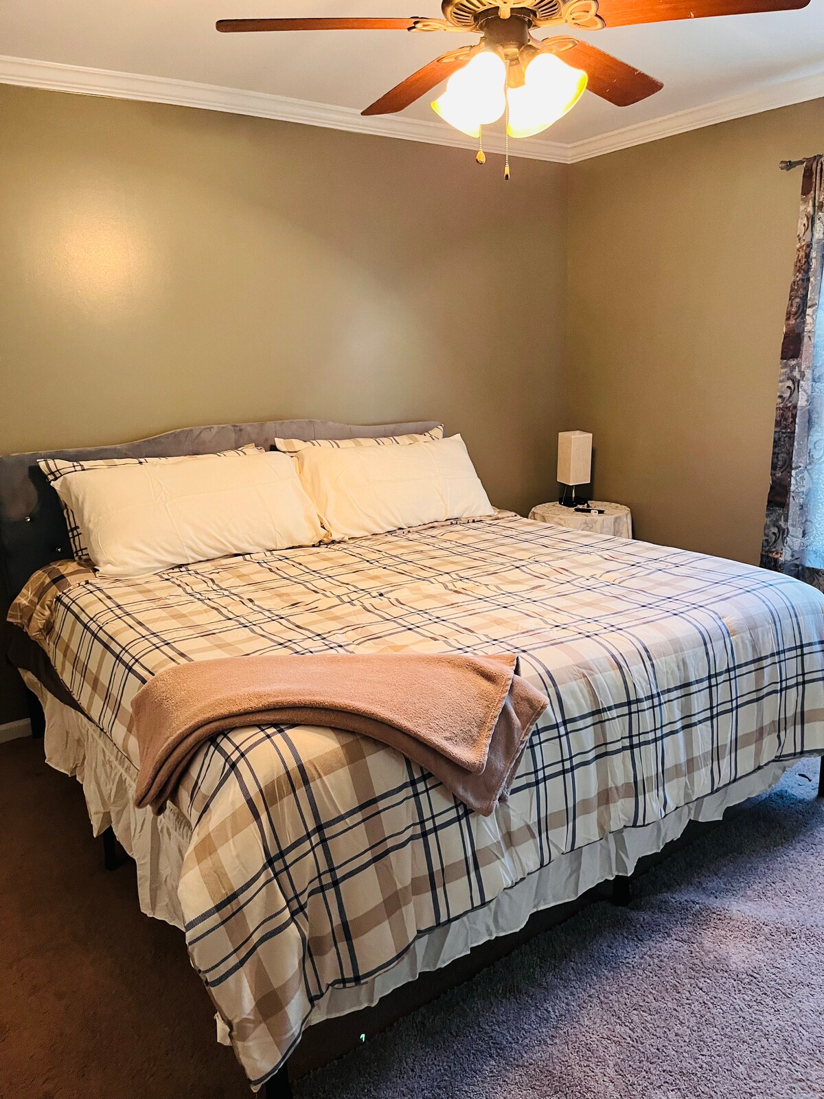 غرفة النوم 1