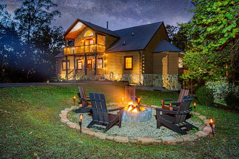 Bourbon Trail Hideaway - Speakeasy/Golf/Hot Tub