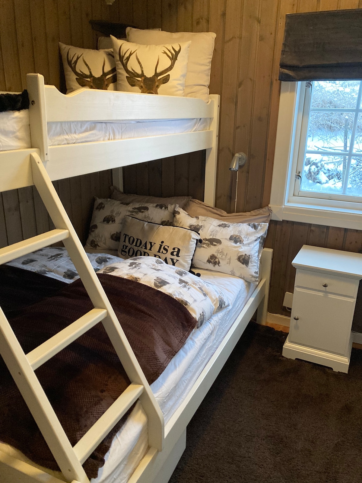 غرفة النوم 2