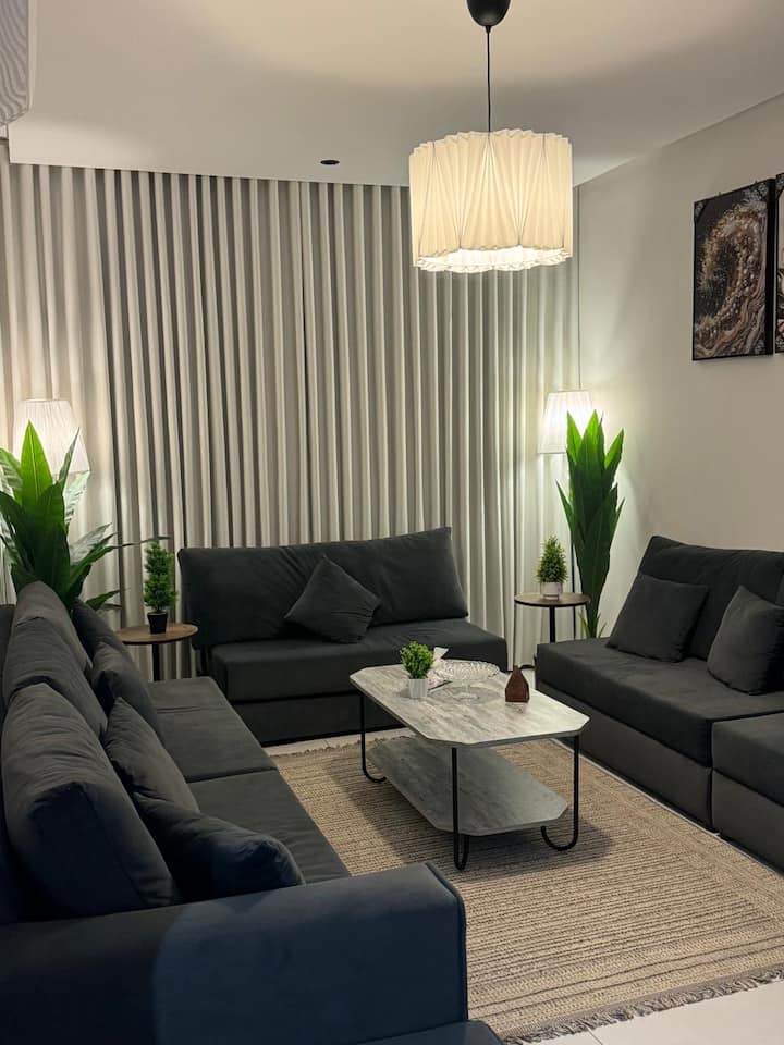 شقة أنيقة ومريحة وواسعة - Jeddah