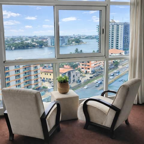 Lagoon View 3BR• 14th Floor • 1004 Estate