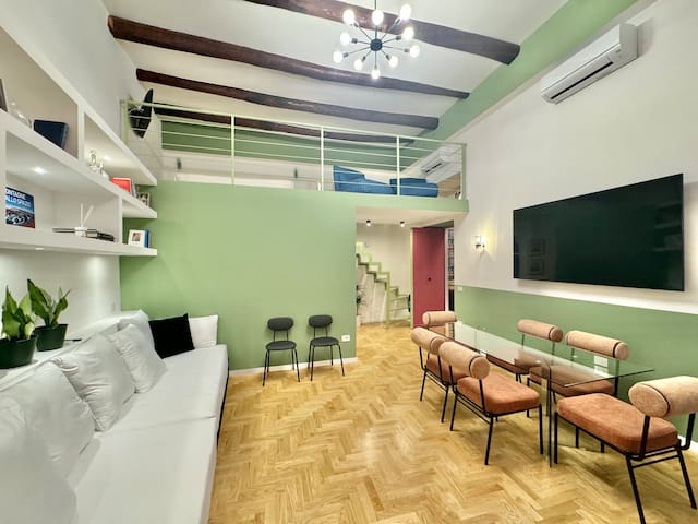 Alma de Chiaja-DeluxeDuplex“Le Palme”super central