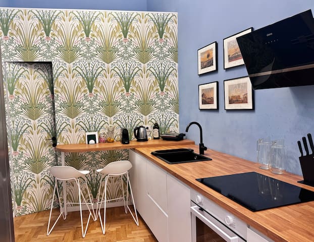 Alma de Chiaja -elegant & central Design Home