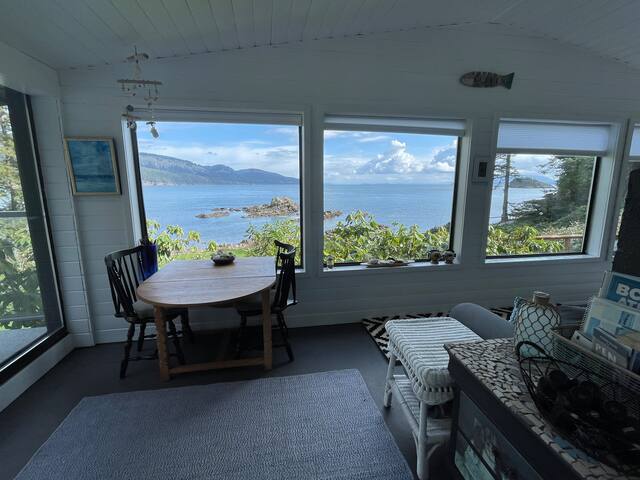 Oceanfront low bank home viewing Mt. Baker. gallery image 5