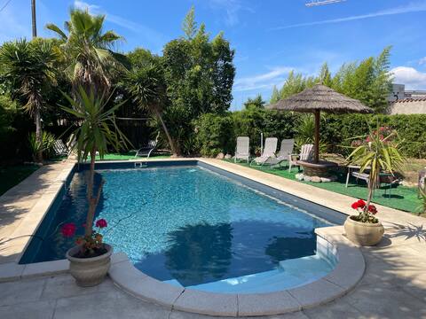 Garden level with private pool
