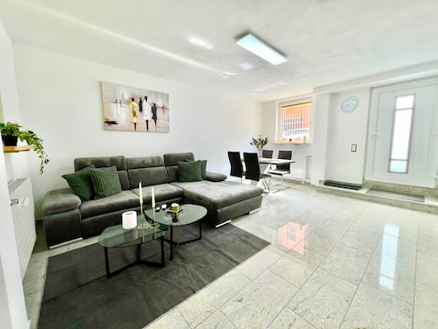 Top Airbnb: *Pure city life!* In the heart of Nuremberg's old town in Nürnberg