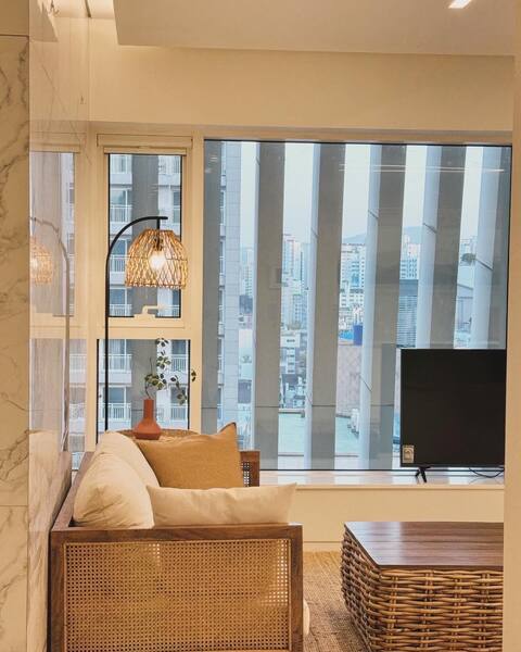 Prestige 2BD apartment in Center of Gangnam 10FL