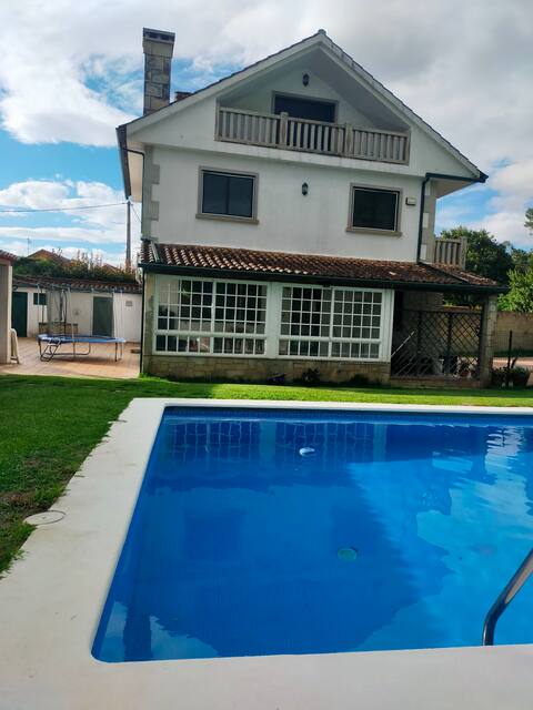 Casa con piscina