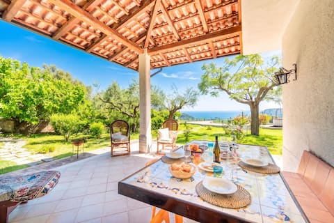 Villa Maria Luisa vista mare, Palinuro