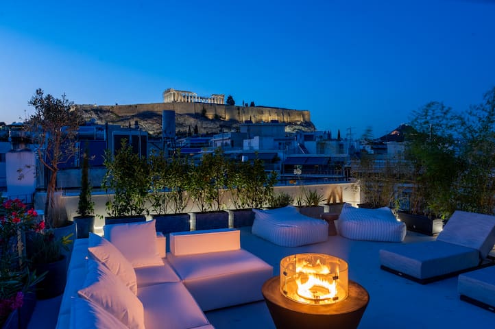 Acropolis Roof Garden Oasis