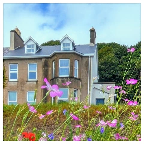 Enchanting Bridgerton-inspired Waterside House