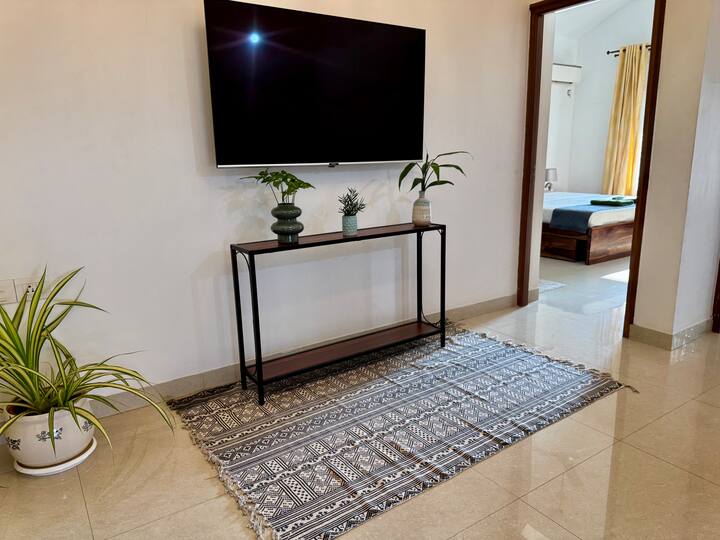 Living room image 22