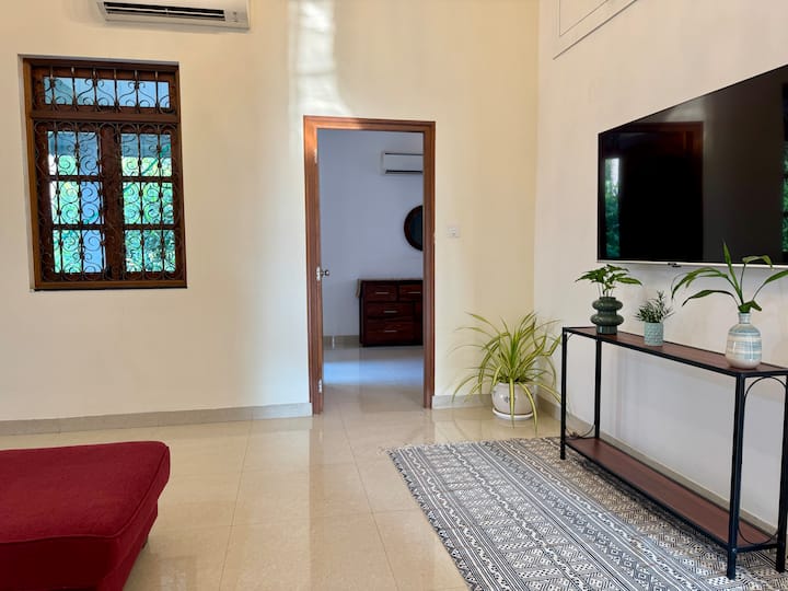 Living room image 18