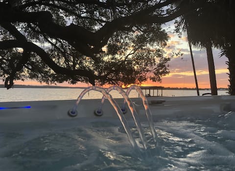 Lake Kerr Cabin Nature’s Finest!