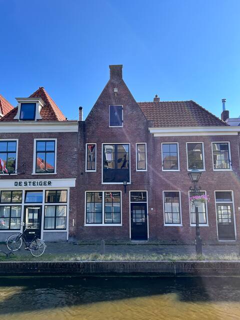 Canal Warehouse Apartment Alkmaar City Centre