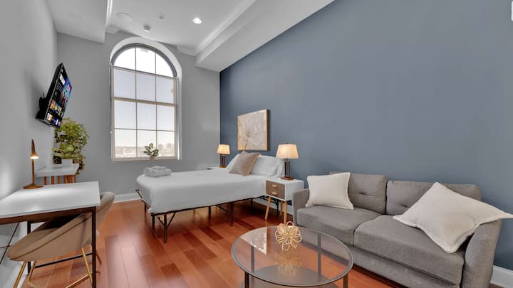 Luxury Studio | Northern Libs | 1 Bed | Onsite Gym - 費城