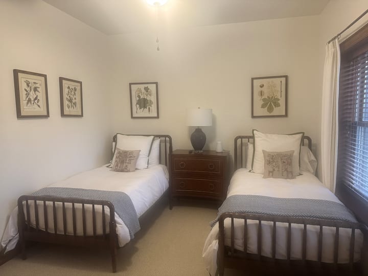 საძინებელი 3