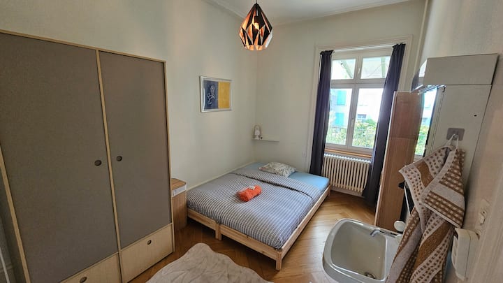 Room In Basel, Near The Trade Fair And City Center - Bâle
