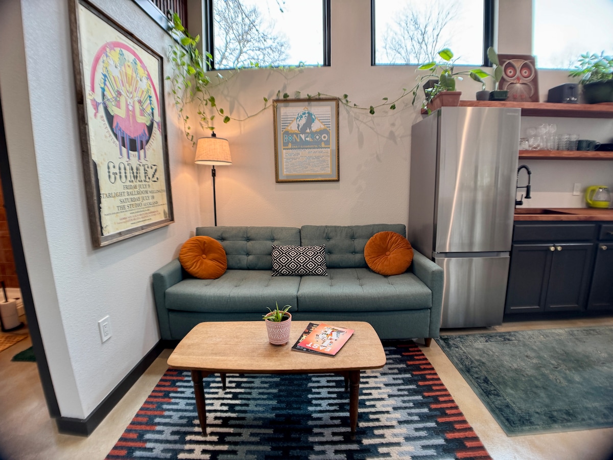 Cozy, Private & Quiet: Near UT & downtown-East ATX