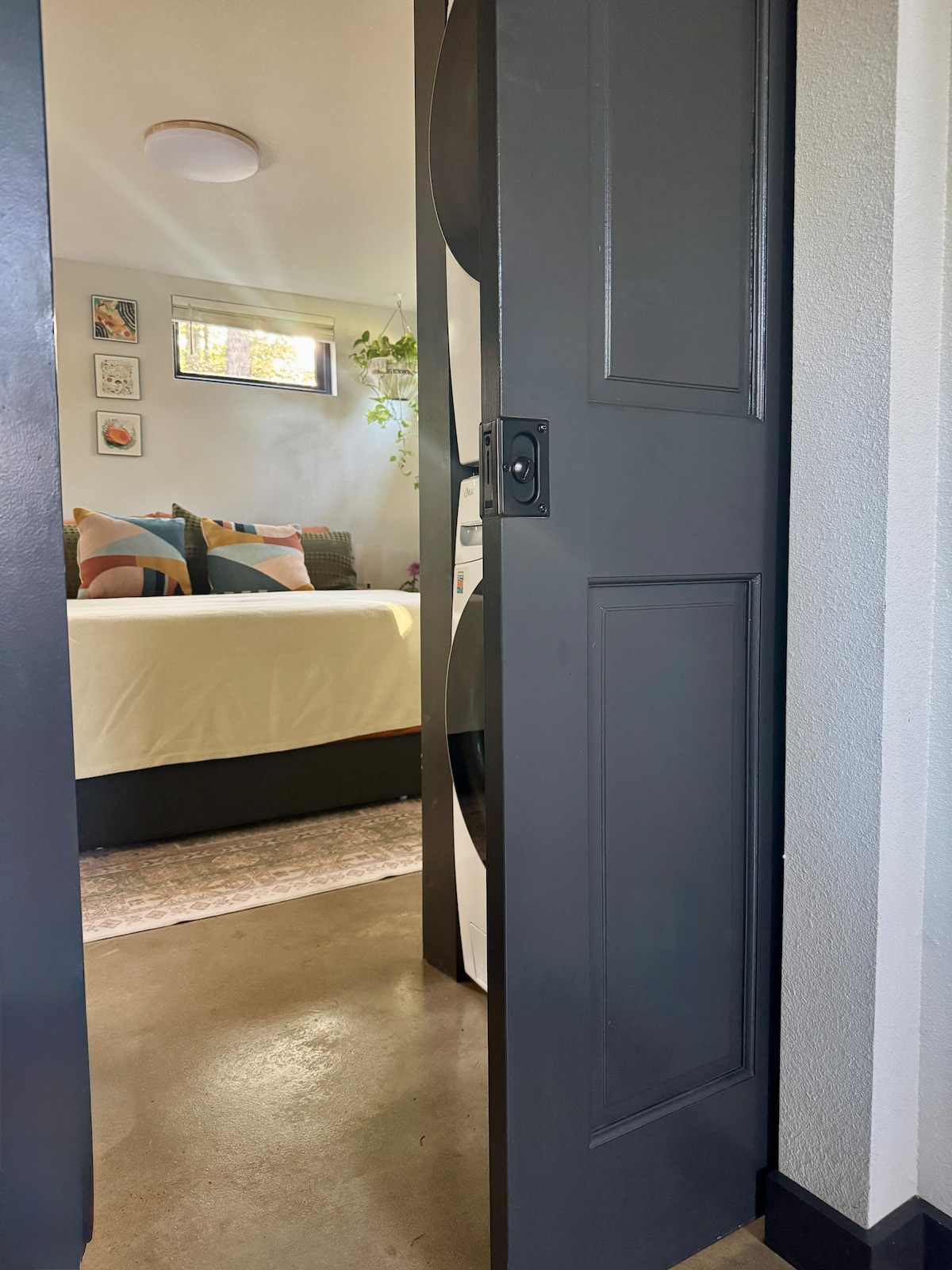 Cozy, Private & Quiet: Near UT & downtown-East ATX