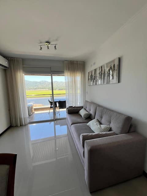 Popular Airbnb listing: apartment with a lake view in Villa Parque Siquiman