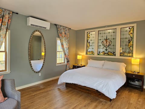 Powder Forest Guest House Room 4