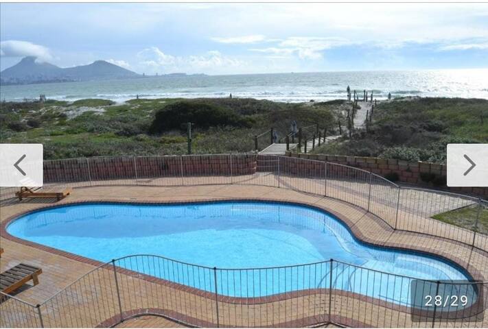 Beautiful Beach Apartment gallery image 3