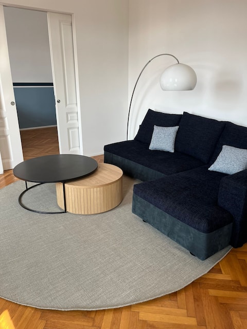 Annuncio Airbnb popolare: Panorama Design Apartment [private parking] a Trieste