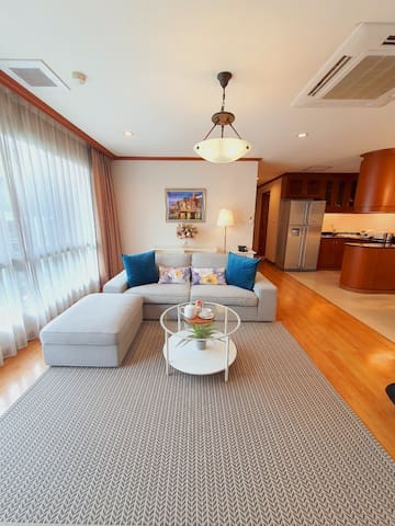 Monthly rental Family Luxe Suite Thonglor