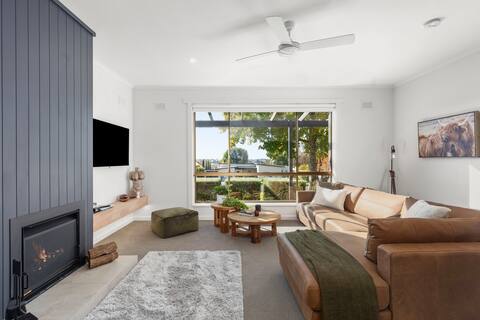 Black House on Amor