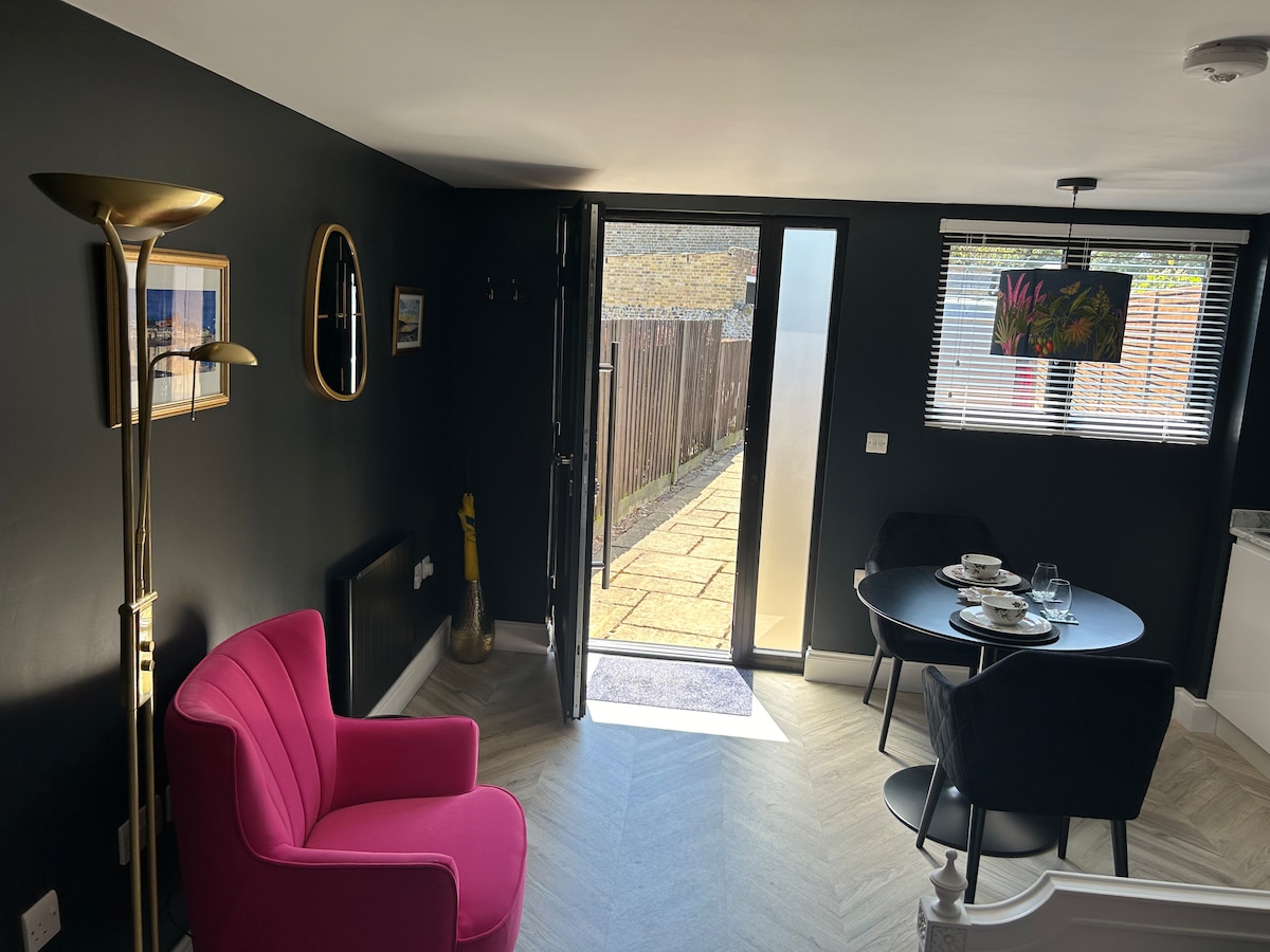 Successful Airbnb property: The Ferns - St Peter’s in Thanet